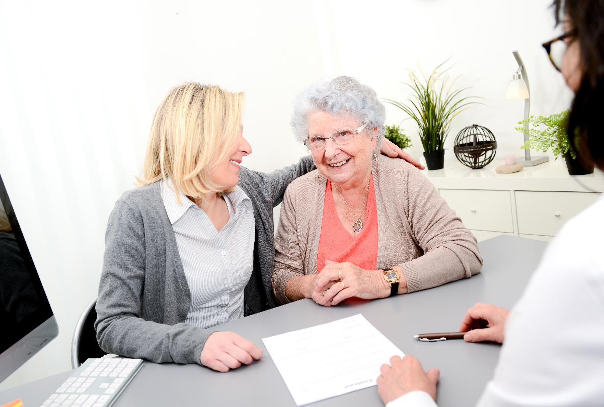 banner of When Should You Consult a Lawyer?