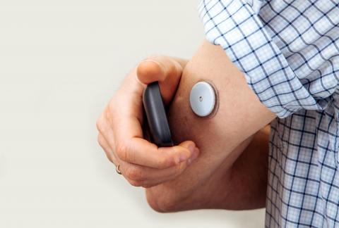 square of Monitoring Your Glucose Level Doesn't Need to Be Painful