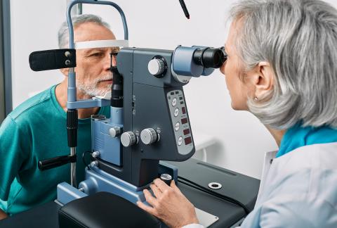 square of Understanding Glaucoma: Signs and Symptoms